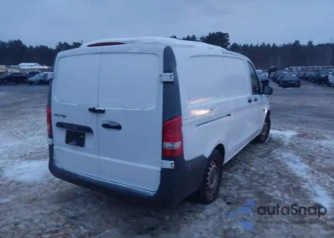 2016 Mercedes-Benz Metris z USA, uszkodzony, nr VIN WD3PG2EA2G3184500